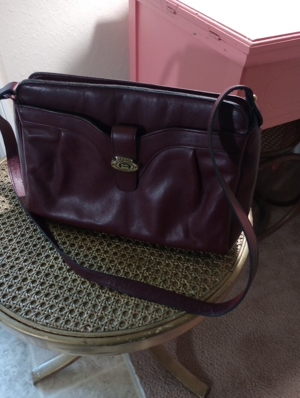Classic Women's Leather Shoulder Bag in Deep Burgundy
